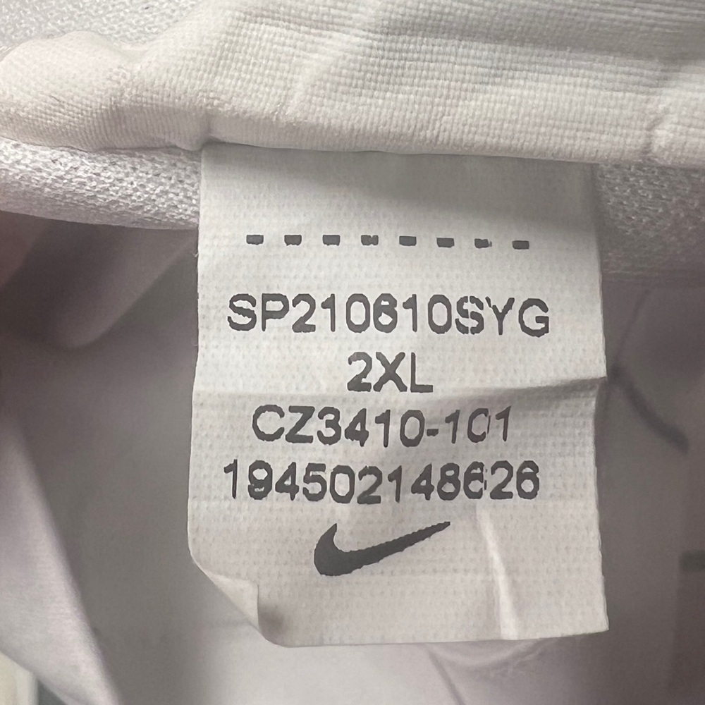 LIVERPOOL FC x NIKE Air Max Soccer Jersey - Anfield Stadium 20 / 21 4th Kit - Picture 6 of 6